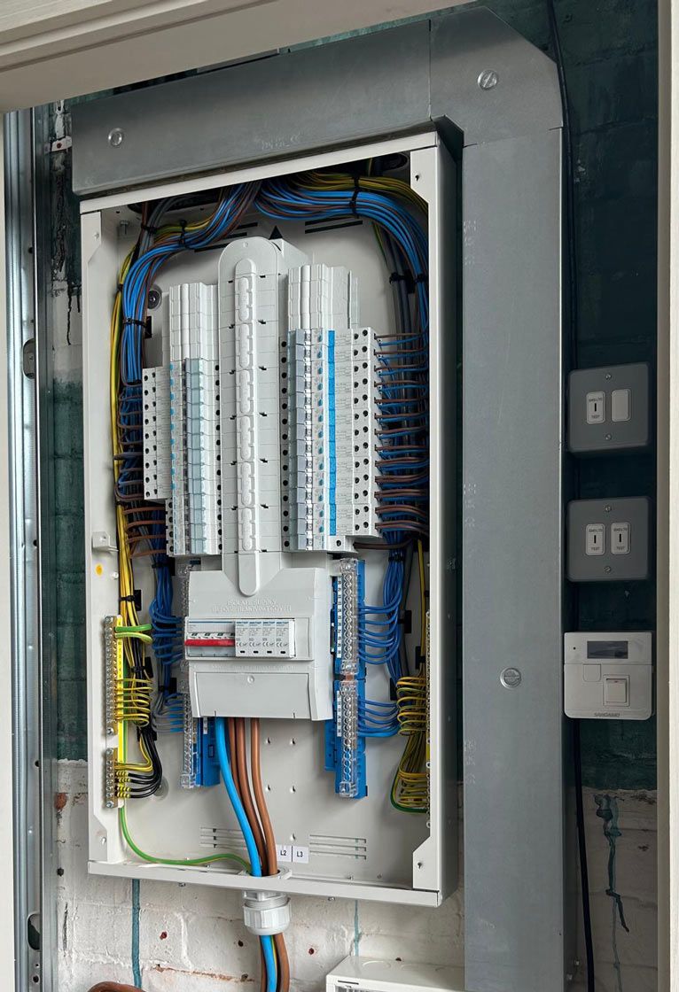 Commercial-Electrician